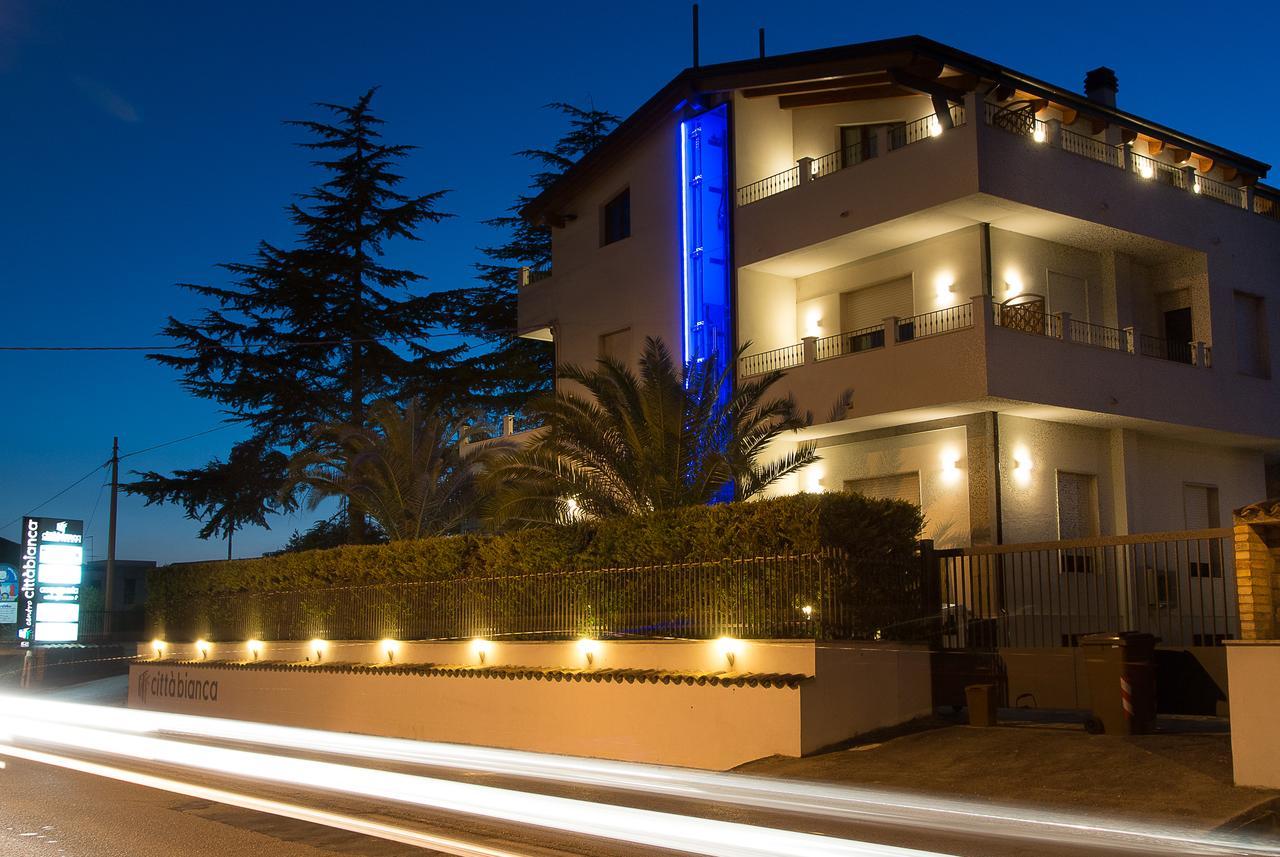 Boutique Hotel E Spa Citta Bianca Pescara Eksteriør billede