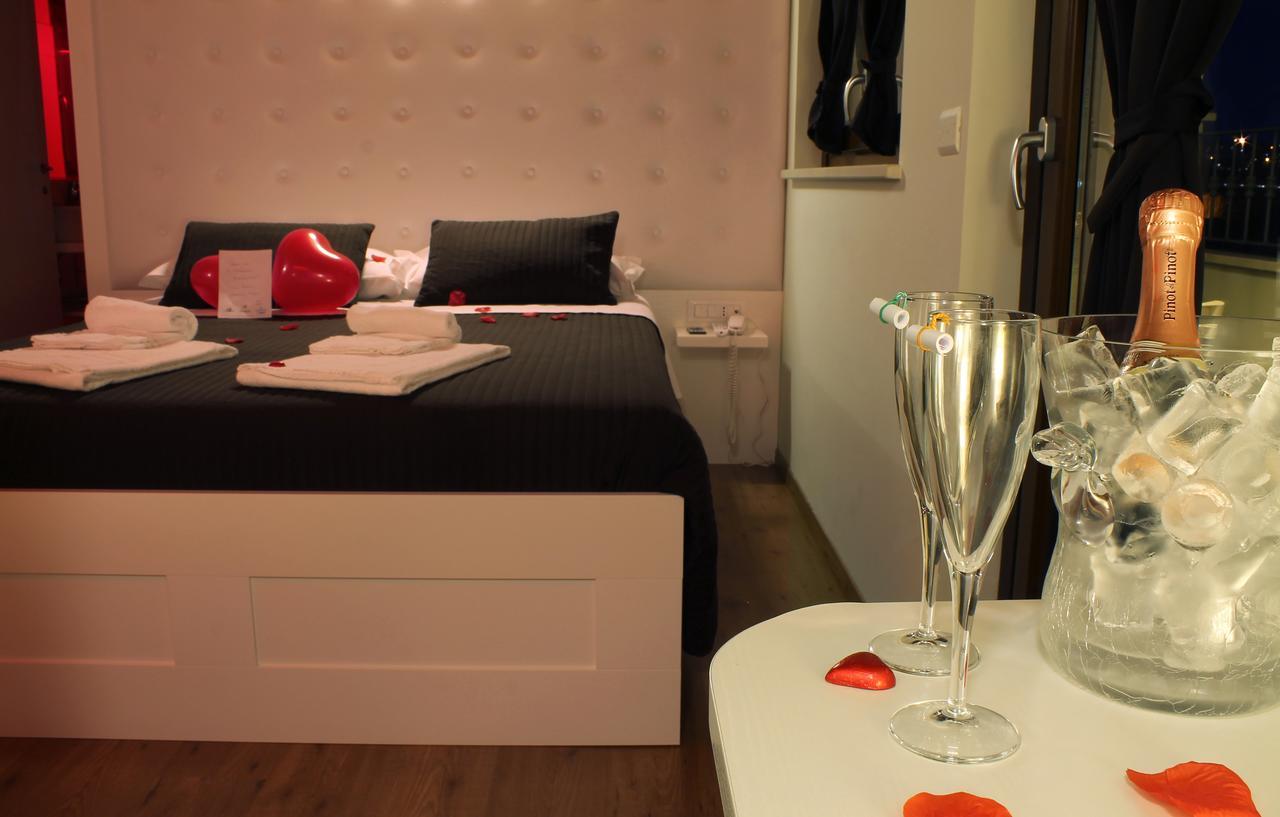 Boutique Hotel E Spa Citta Bianca Pescara Eksteriør billede