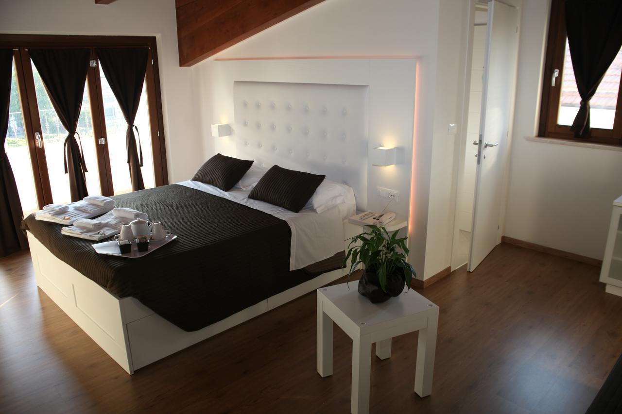 Boutique Hotel E Spa Citta Bianca Pescara Eksteriør billede