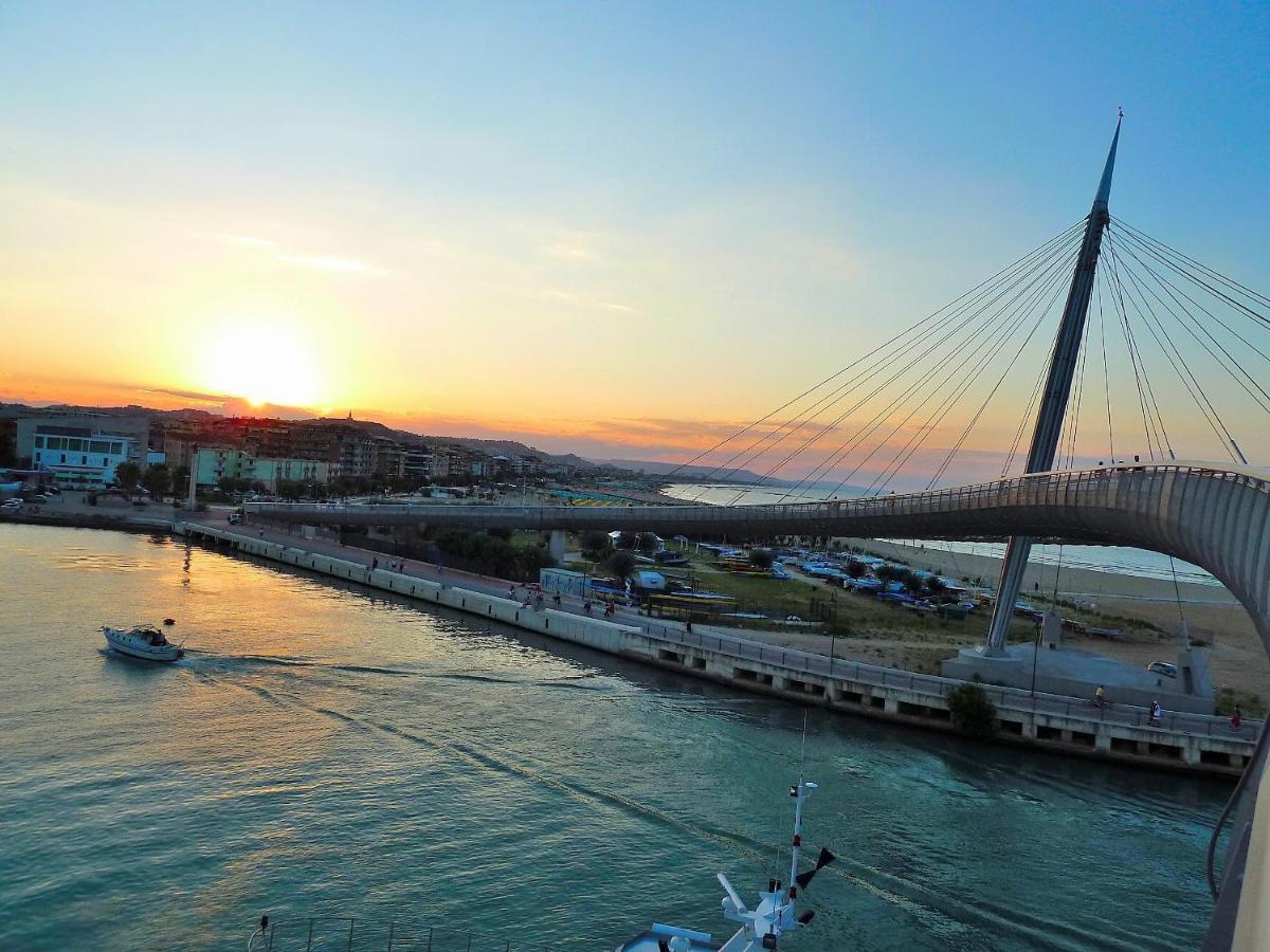 Boutique Hotel E Spa Citta Bianca Pescara Eksteriør billede